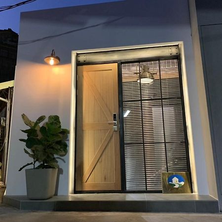 阡陌-浴缸在客廳民宿 Tainan Exteriör bild