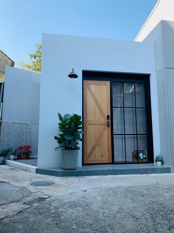 阡陌-浴缸在客廳民宿 Tainan Exteriör bild